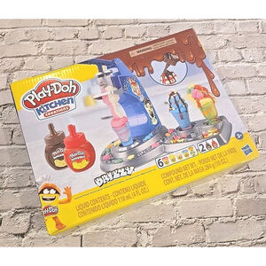 Play-Doh Kitchen Creations Drizzy Ice Cream Kitchen Playset, New-Sealed, (101)
